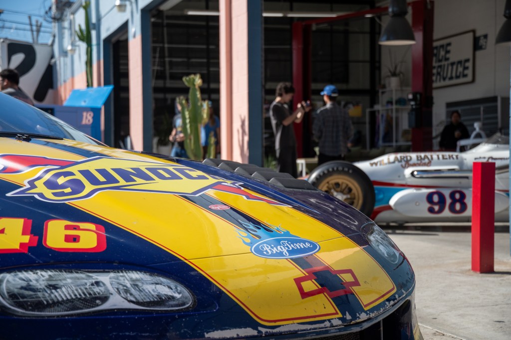 Rise and Shine: Race Service’s Friday Morning&nbsp;Gathering